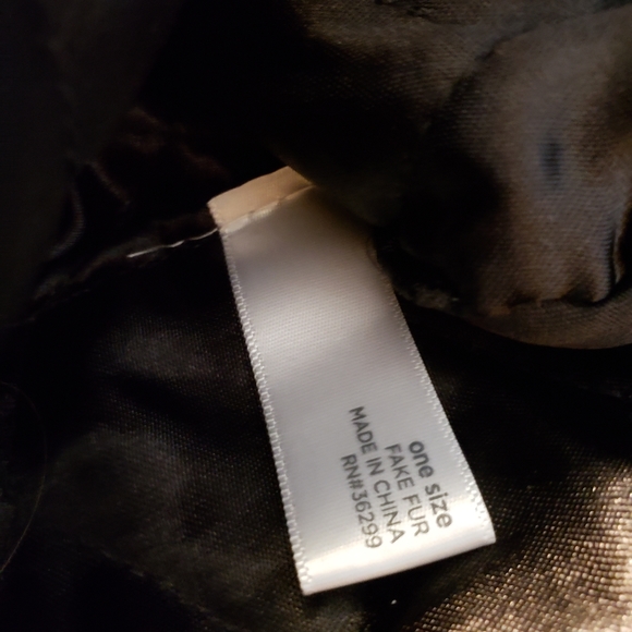 Woman's Winter Check Trapper Hat - Picture 9 of 13